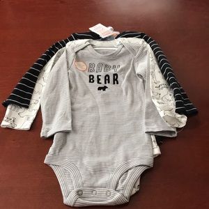 3pc long sleeve baby boy onesies 18 monts NWT $13